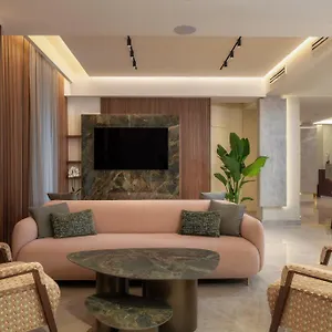 **** Otel Mozart İtalya